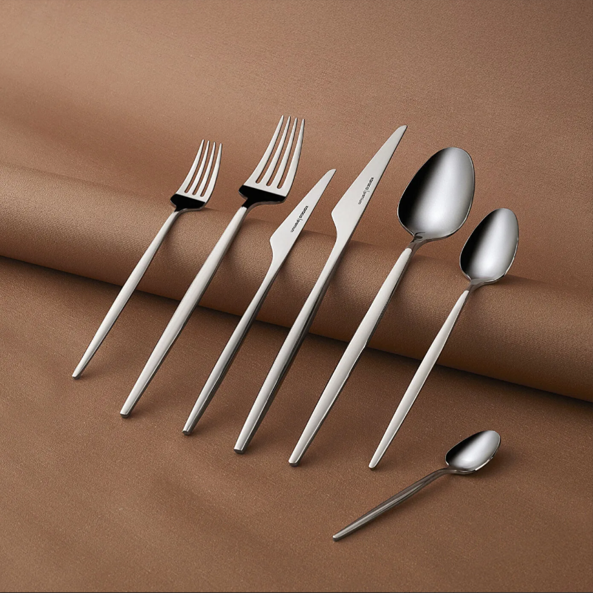 Karaca Moongate 84 Parça 12 Kişilik 316 Çelik Premium Çatal Kaşık Bıçak Seti