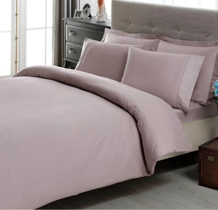 Taç Çift Kişilik Nevresim TakımıTaç Çift Kişilik Nevresim Takımı