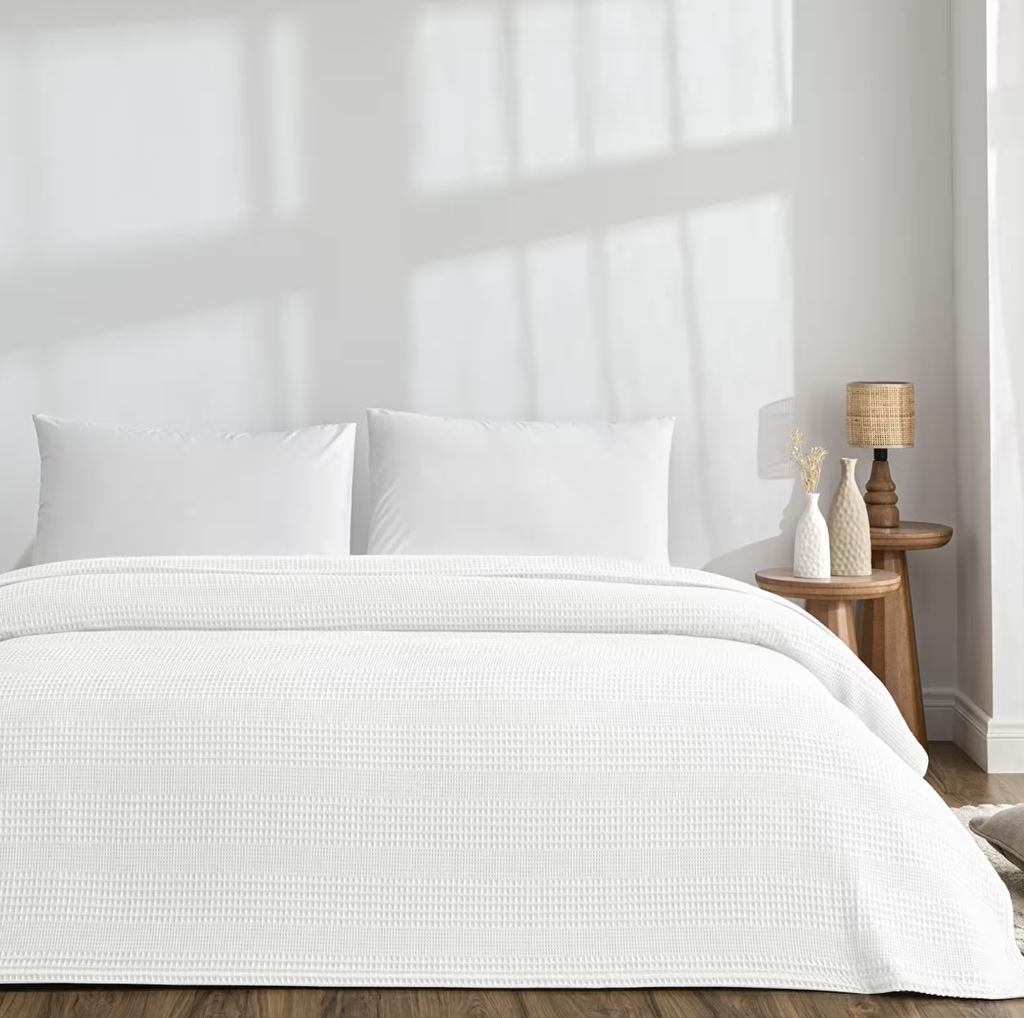 Taç Monet Pamuk Çift Kişilik Pike Beyaz